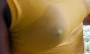 Lasciando il computer succhiare video mature arrapate il mio seno