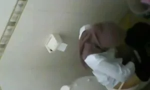 Sexy bruna con grandi vecchie casalinghe vogliose tette cazzo